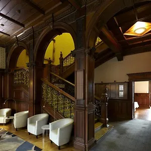 B+B Edinburgh EDI